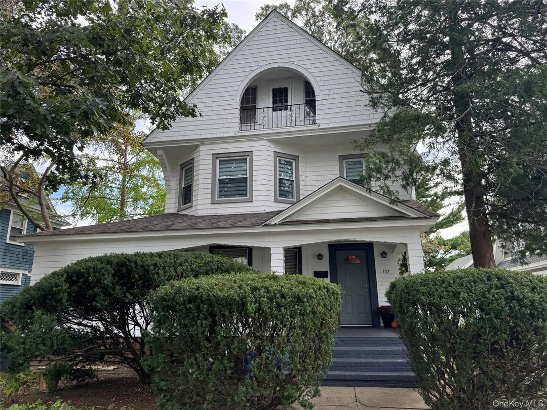 Step back in time with this classic 1913 triplex, waiting for its next chapter.