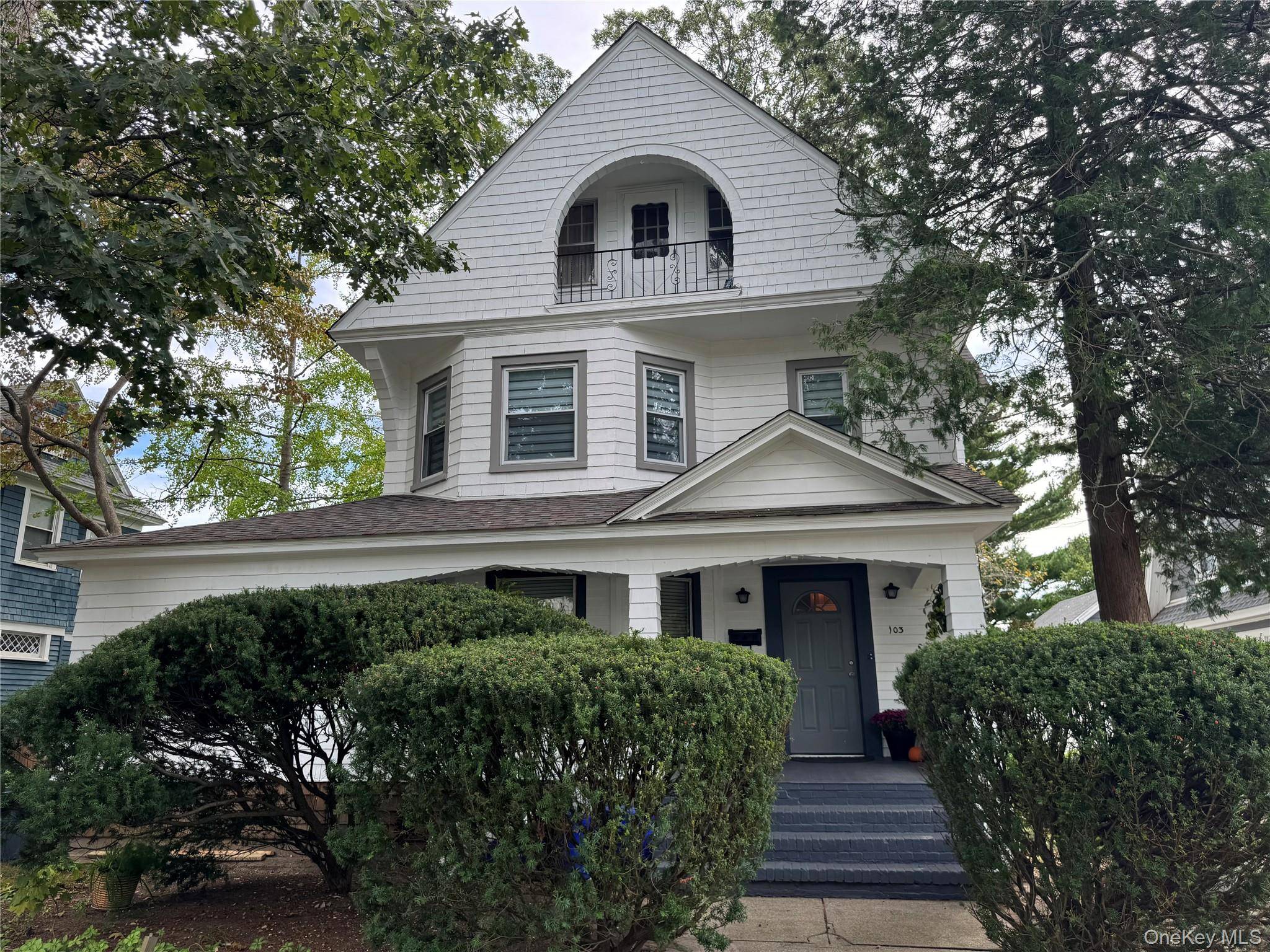 Step back in time with this classic 1913 triplex, waiting for its next chapter.