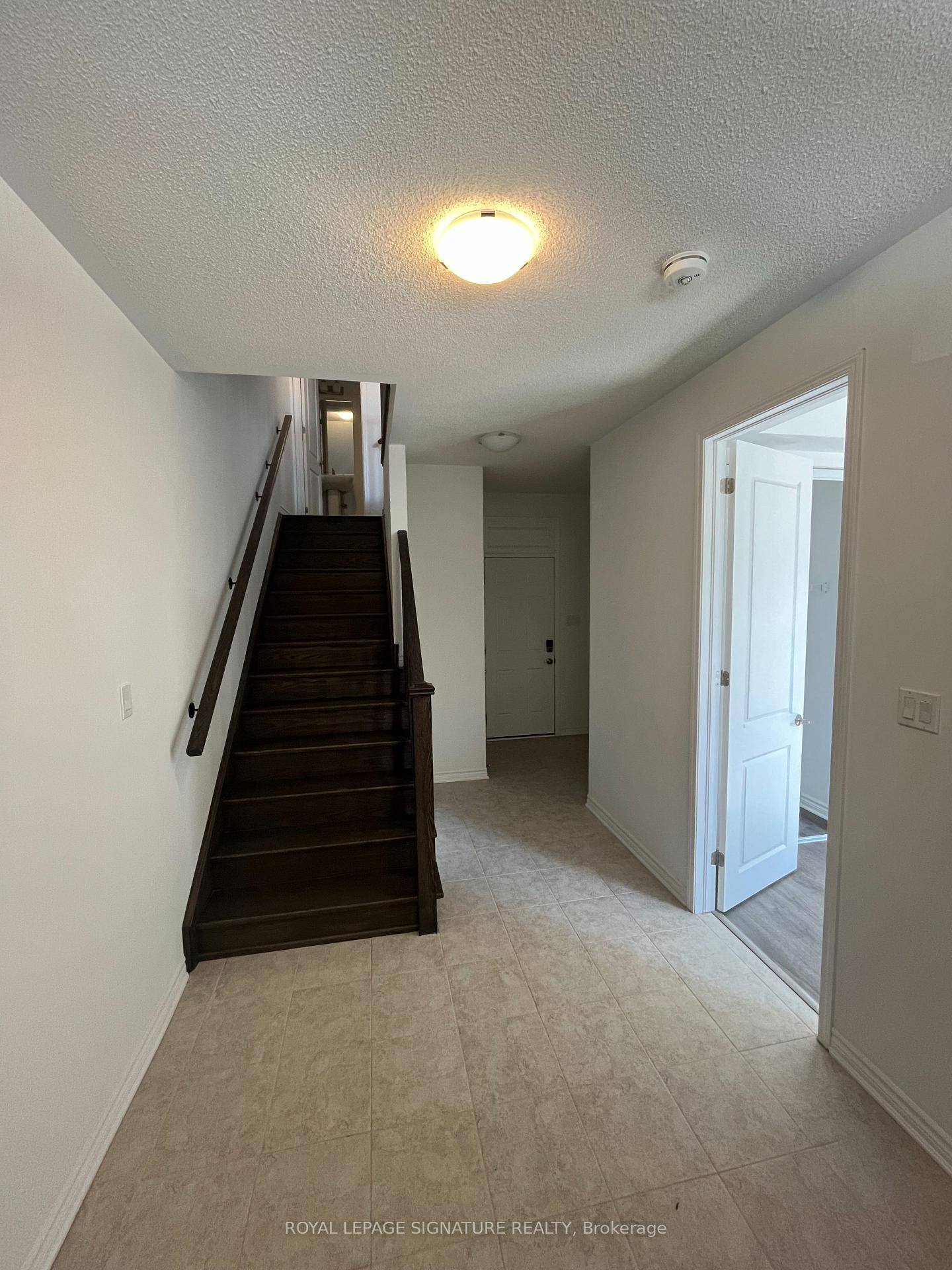 Welcome to 1259 Lily Crescent, Milton, a family friendly townhome in a quiet, safe neighbourhood managed by Conestoga Off Campus Housing.