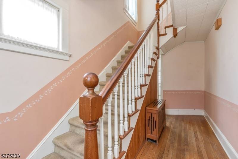 Charming Colonial in Prime Madison Location Welcome to this lovingly maintained 4 bedroom, 2.