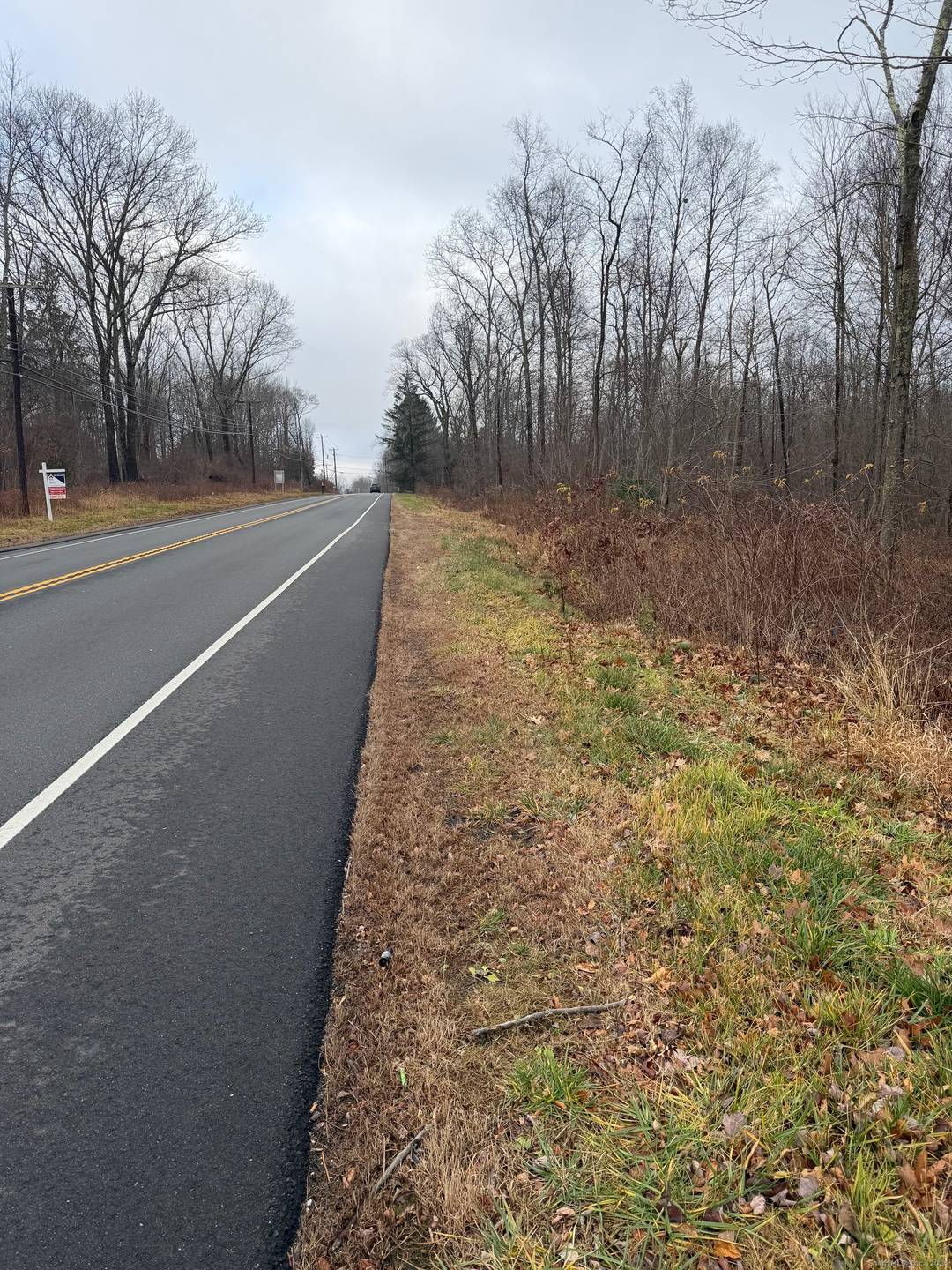 Commercially Zoned Land for Sale Offering nearly 1, 000 feet of road frontage and exposure to traffic counts exceeding 10, 000 cars per day, this 30 acre parcel located just ...