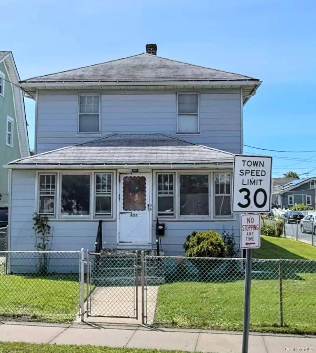 This detached mother daughter property sits on a desirable corner lot and features a detached 2 car garage.