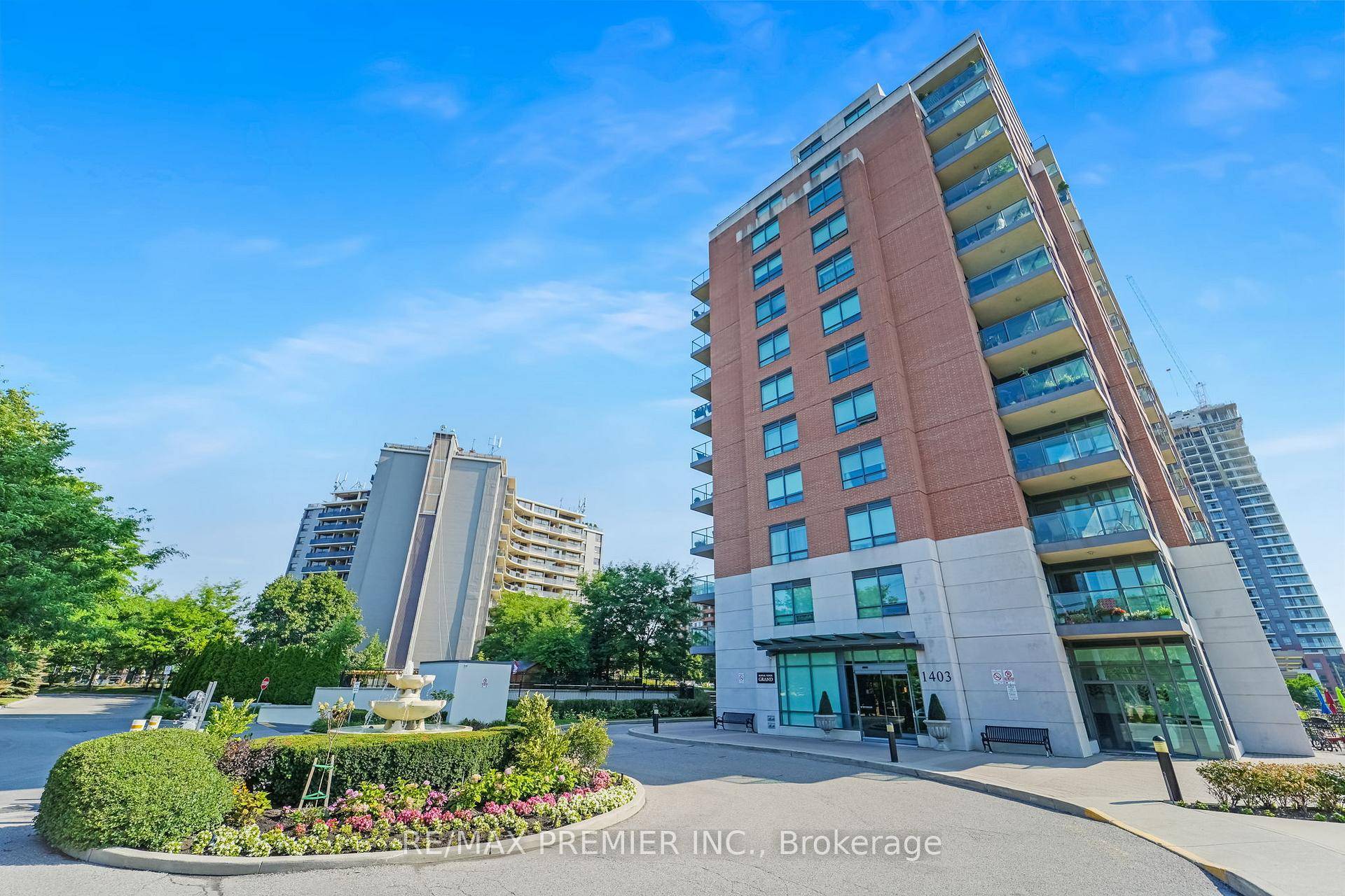 Beautifully appointed unit located at Royal York and Eglinton, offering a bright and spacious layout with unobstructed south facing city views.