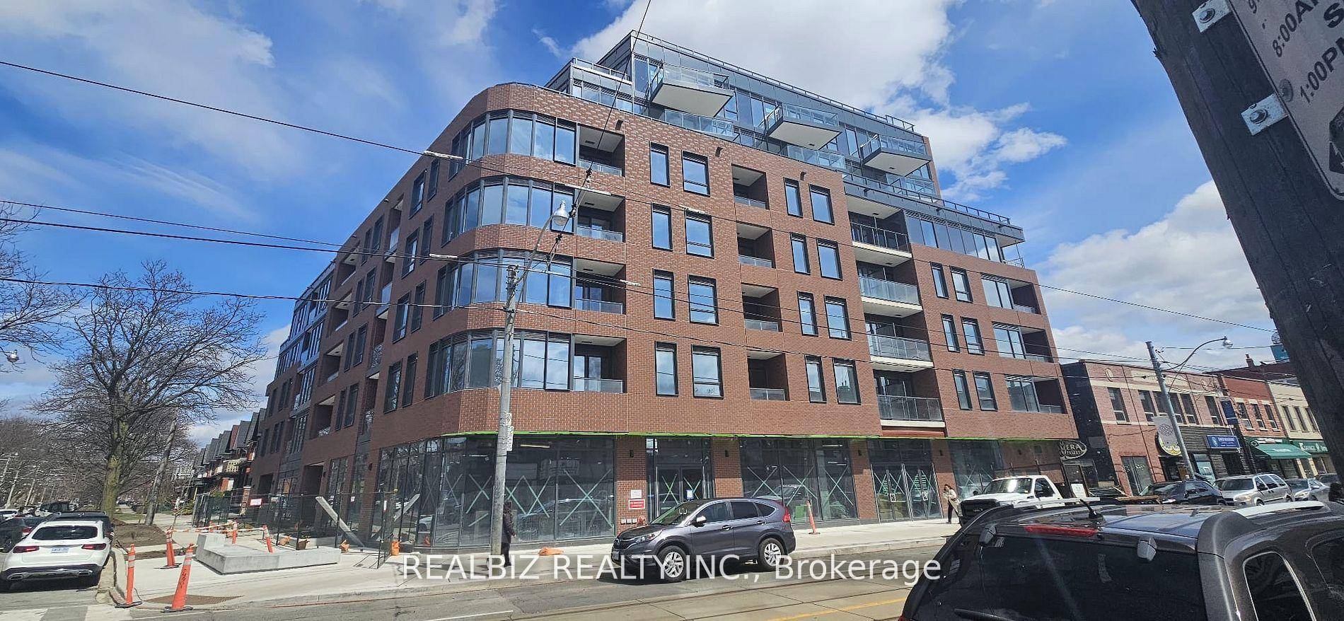 Be the first to live in this stylish and thoughtfully designed 1 Bedroom Den condo, located in an intimate boutique building in one of Torontos most vibrant neighbourhoods Ossington.