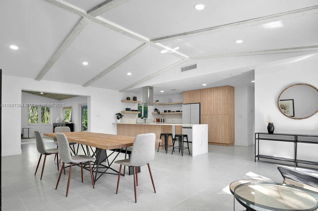 UNMATCHED VALUE NEAR WILTON DRIVE !