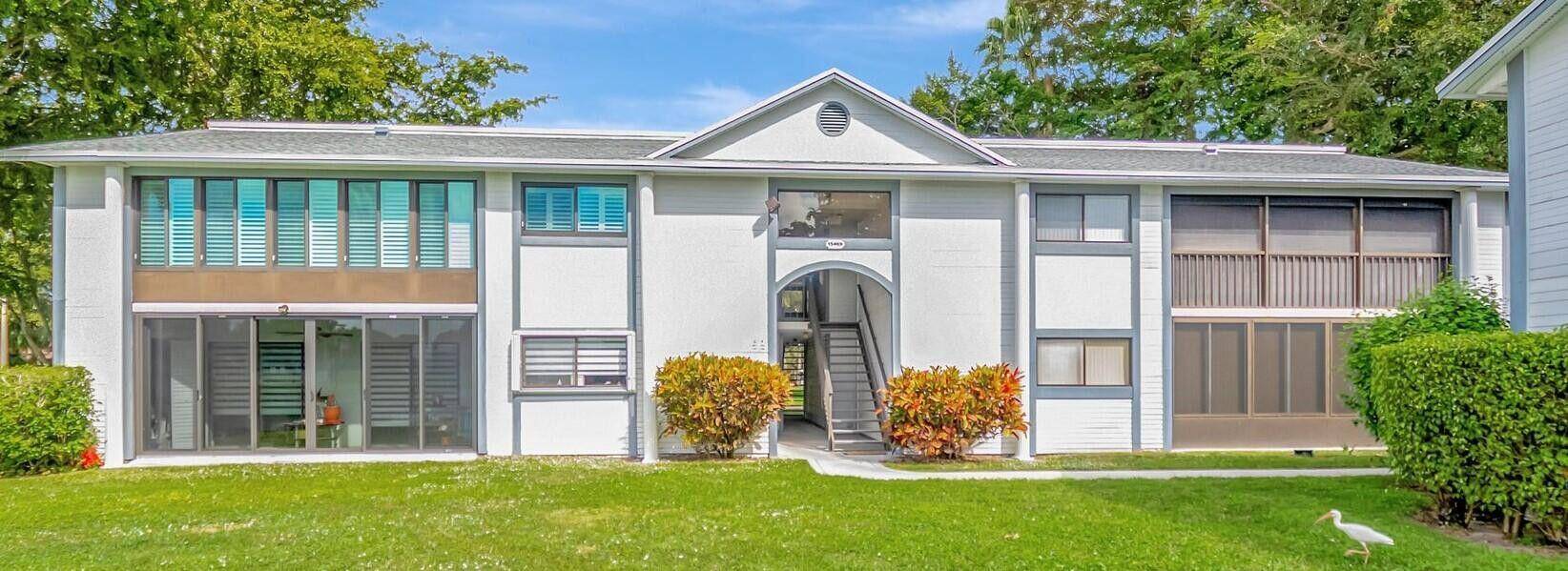 Welcome to this inviting waterfront condo situated in the vibrant, active adult community of Lakes of Delray.