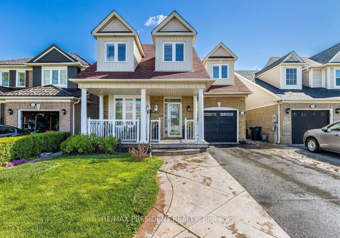 Welcome to this beautifully maintained detached home in a highly sought after Brampton neighbourhood.
