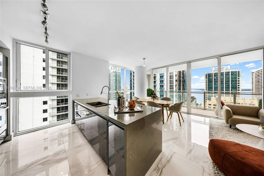 Beauty at The Bond in Brickell !