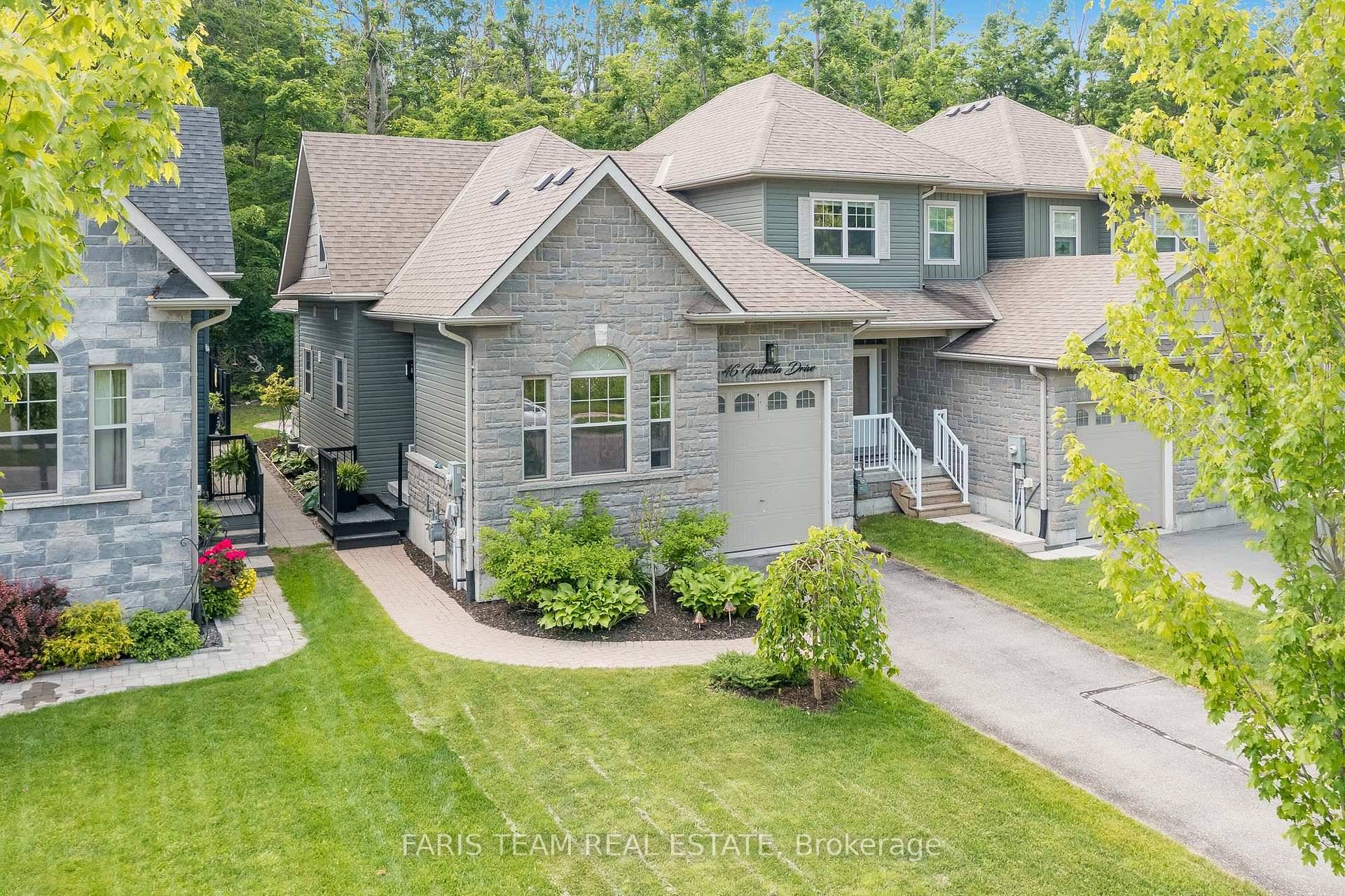 Top 5 Reasons You Will Love This Home 1 Charming three bedroom, 1.