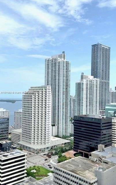 Luxury living in this upgraded 2 bed den, 2 5 bath residence at Reach, located in the heart of Brickell City Centre.