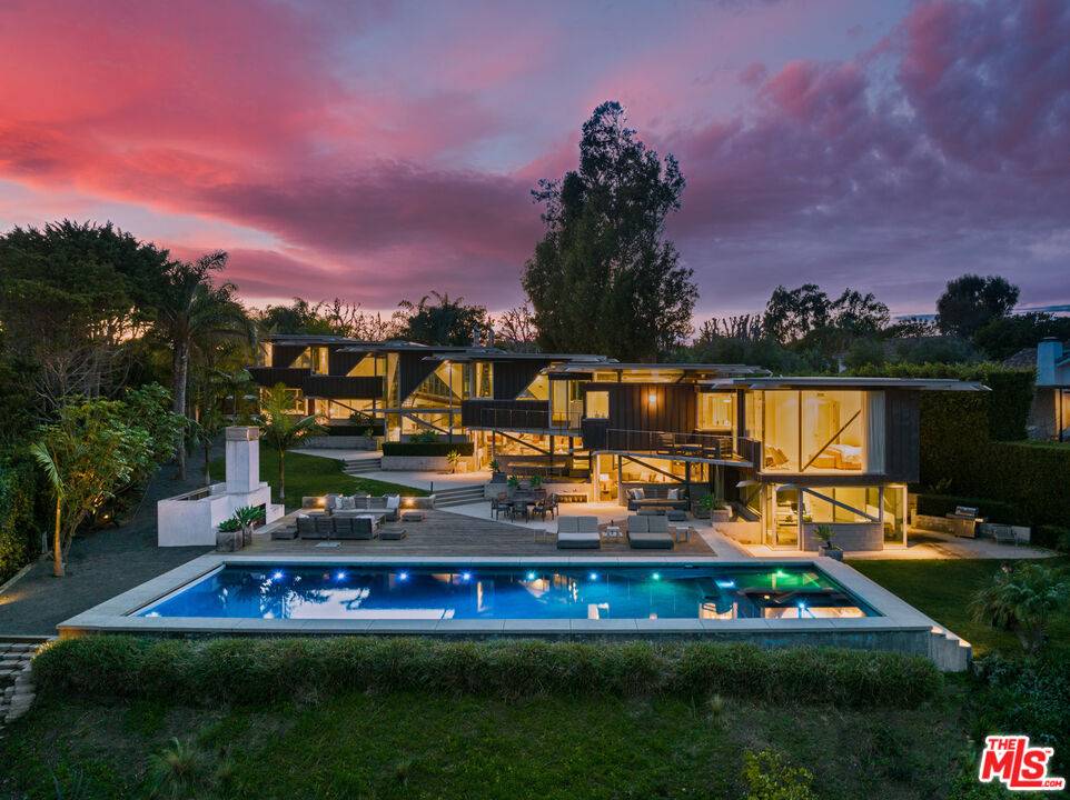 28827 Grayfox St 6BR Malibu La