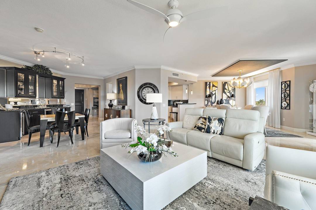 This meticulously cared for condo offers over 2, 700 sf of sophisticated living ; a 3 3 with a thoughtfully designed layout.