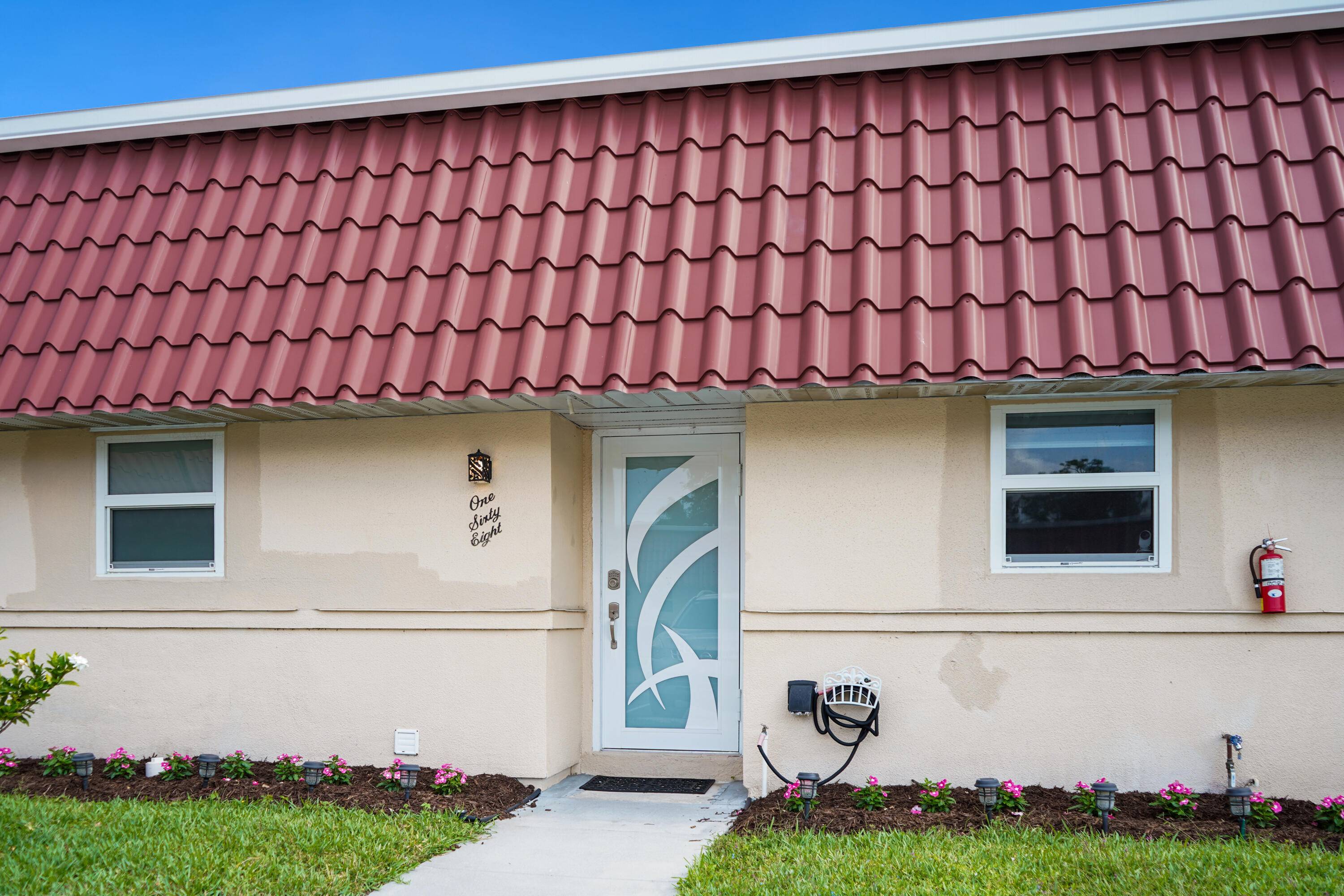 Come and enjoy life in this active 55 community.