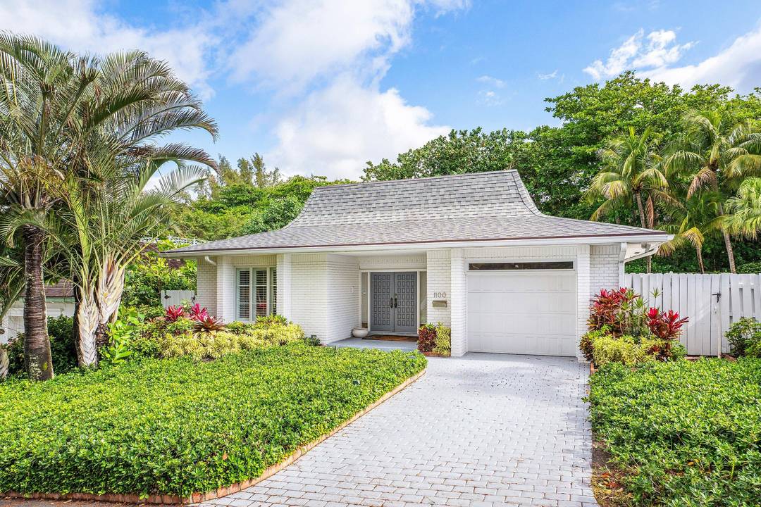 Perfectly positioned across from the beach in the coveted community of Gulf Stream, this charming single family home offers an exceptional opportunity to experience the very best of Florida living.