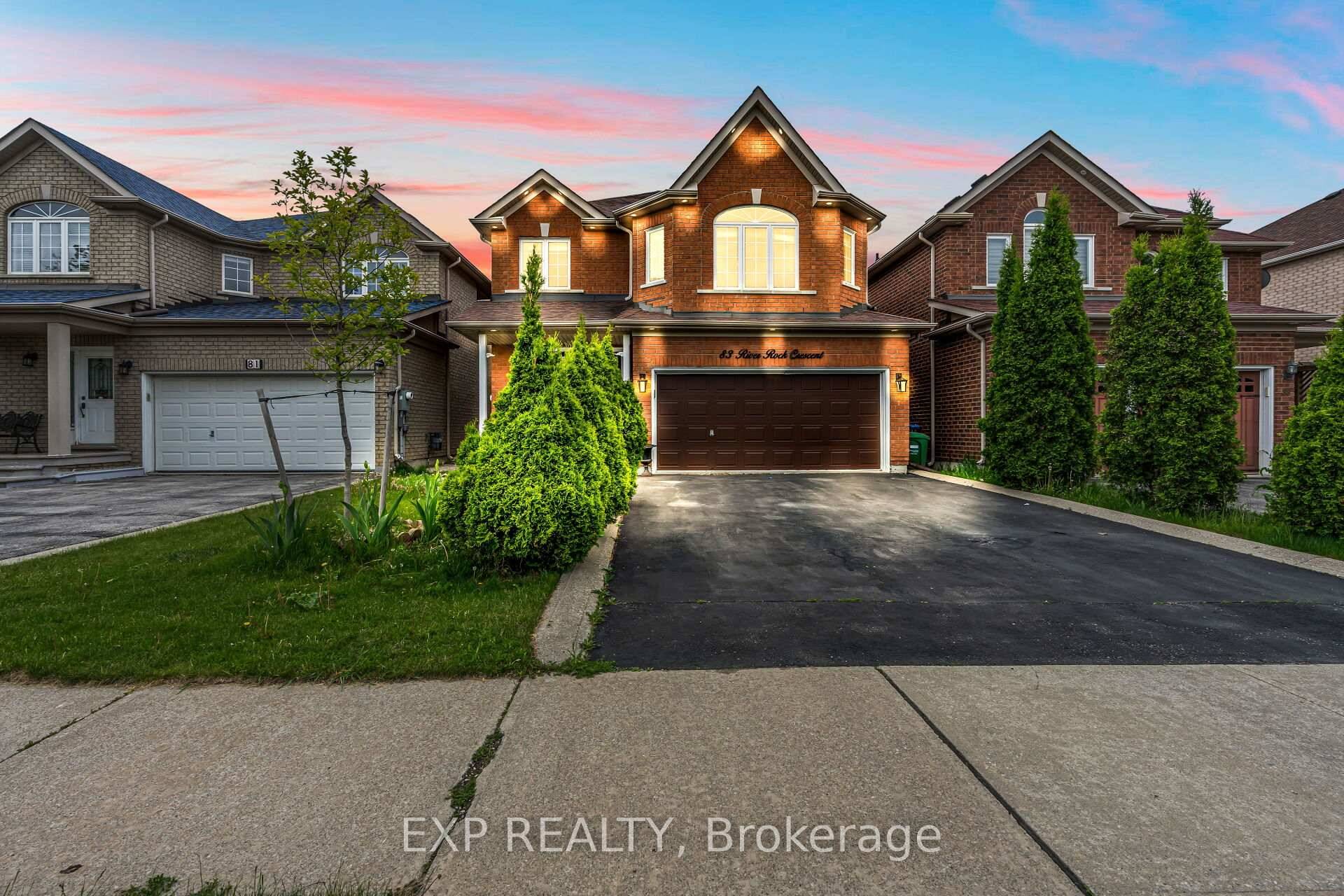 Fantastic Opportunity ! This stunning 4 bedroom detached home in a family friendly neighborhood offers over 3, 200 sqft of luxurious living space 2, 200 sqft finished basement.