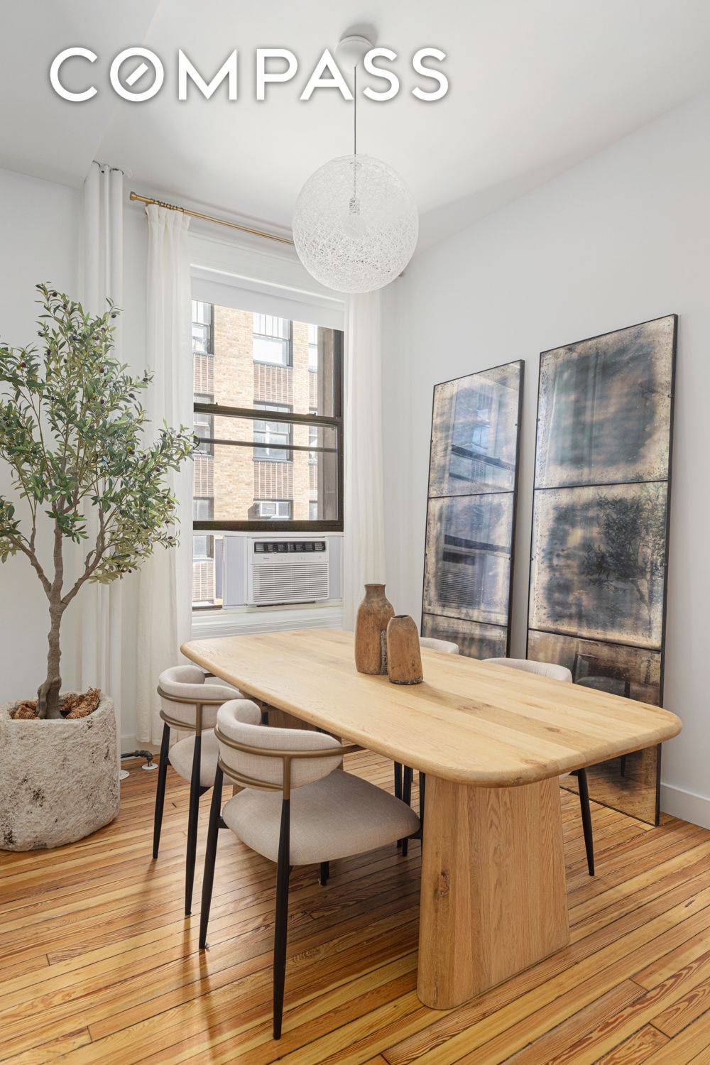 Convertible 2 Bedroom, 2 Bath Home Office Newly Renovated Classic Tribeca Loft The loft that truly checks every box.
