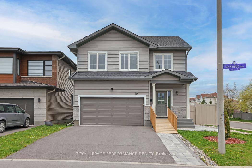 Welcome to this Rare amp ; Versatile 4 bedroom home Gem in the heart of Barrhaven, combining the ease of a Detached amp ; bungalow style living with the space ...