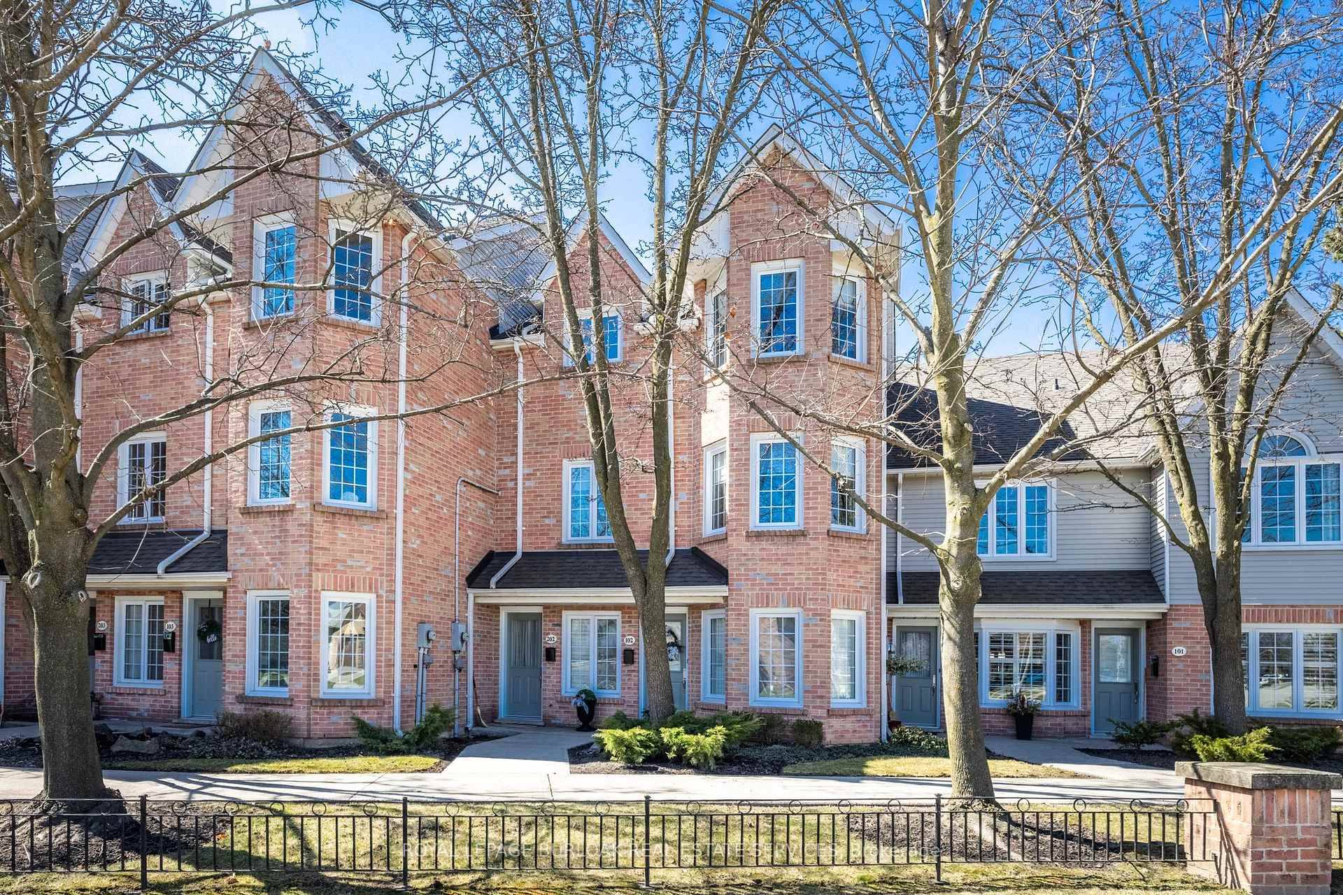 Sharp Renovated 2 bedroom Main Floor Unit in a 2 Storey Stacked Condo Town Home.