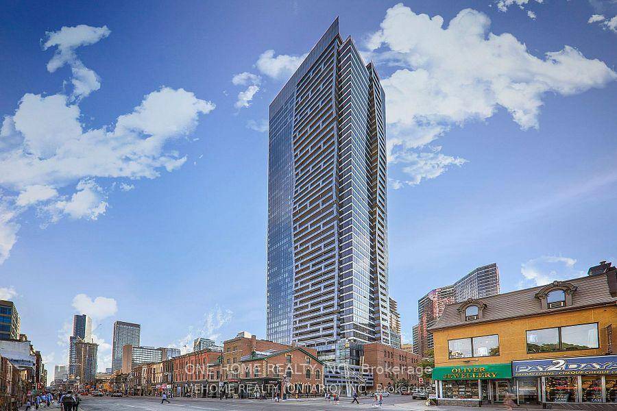 Discover sophisticated urban living in this modern 1 1 bedroom condo, located in the heart of Downtown Toronto at Yonge Bay and Wellesley.