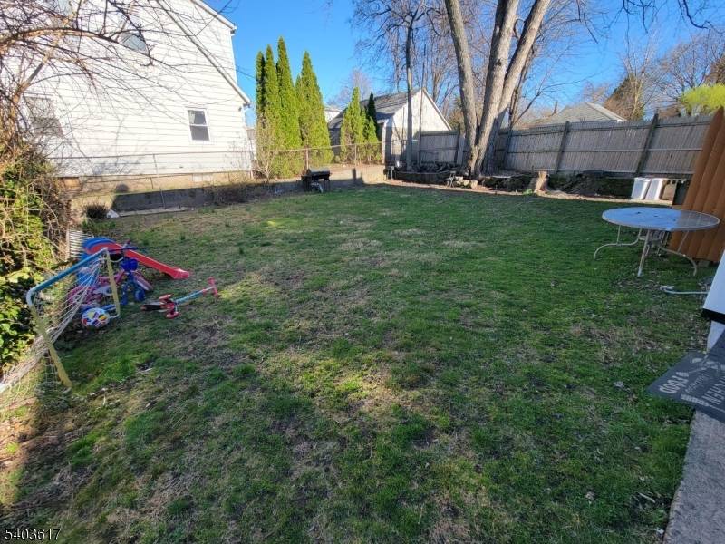 Great Investment Opportunity in Clifton, Separate utilities, Well maintained 4 family property located in a desirable Clifton neighborhood.