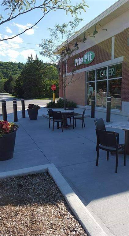 Own an amazing Pita Pit franchise in the heart of Grimsby.