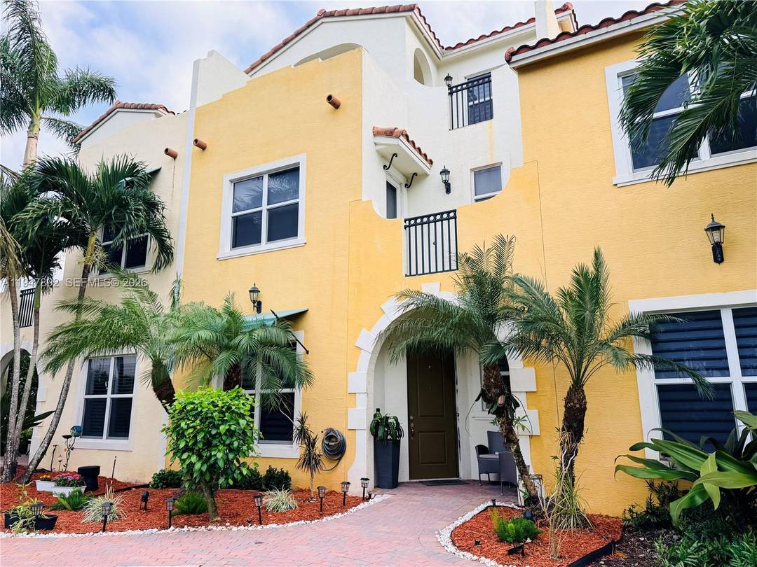 AMAZING 3 STORY 4BR 3 1 2 Bath, 2 COVERED CAR GARAGE PLUS 2 CARS ON DRIVEWAY !