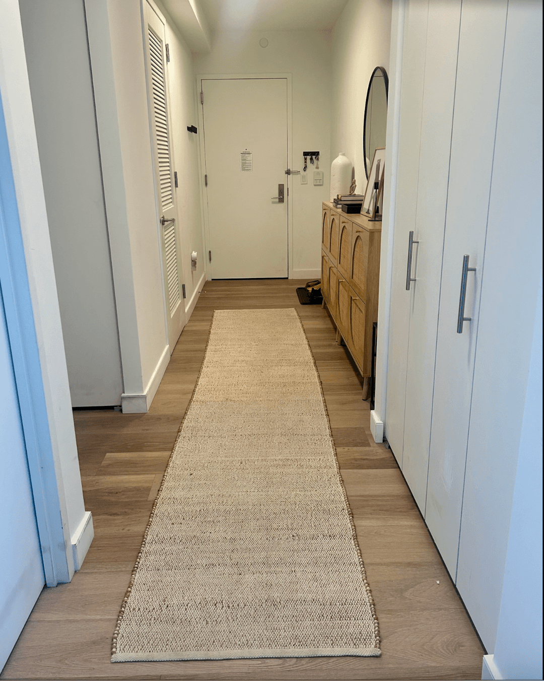 Welcome to this exquisite 2 bedroom, 2 bathroom unit located in a prestigious high rise building, ideally situated in one of the most sought after neighborhoods.