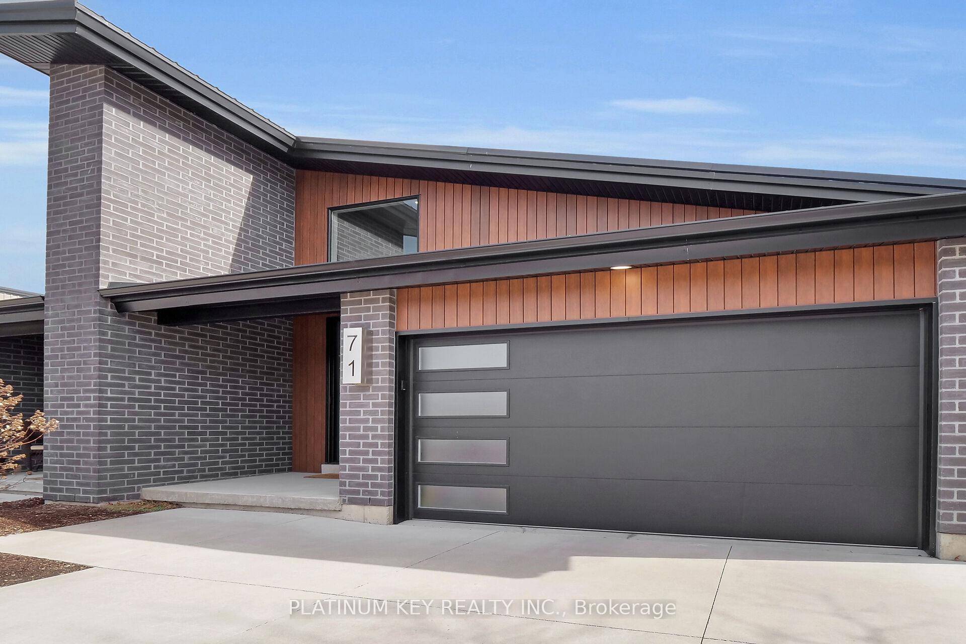 Great condo alternative without the condo fees !
