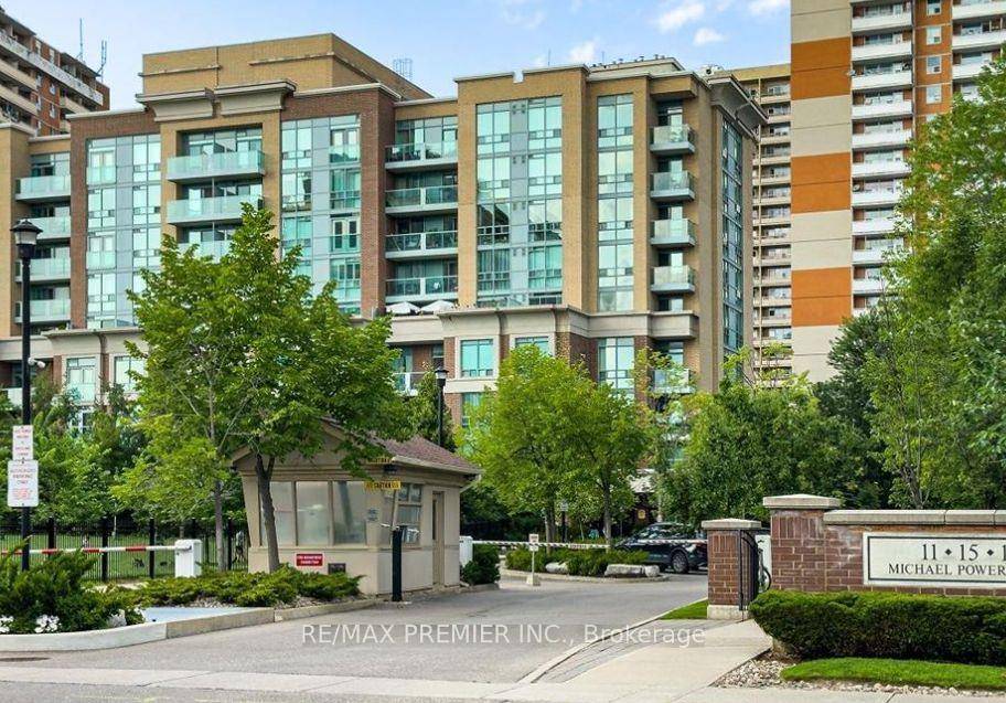 All Utilities Included ! Bright And Spacious 1 Bedroom Condo In Port Royal Place With Steps To Charming Islington Village.