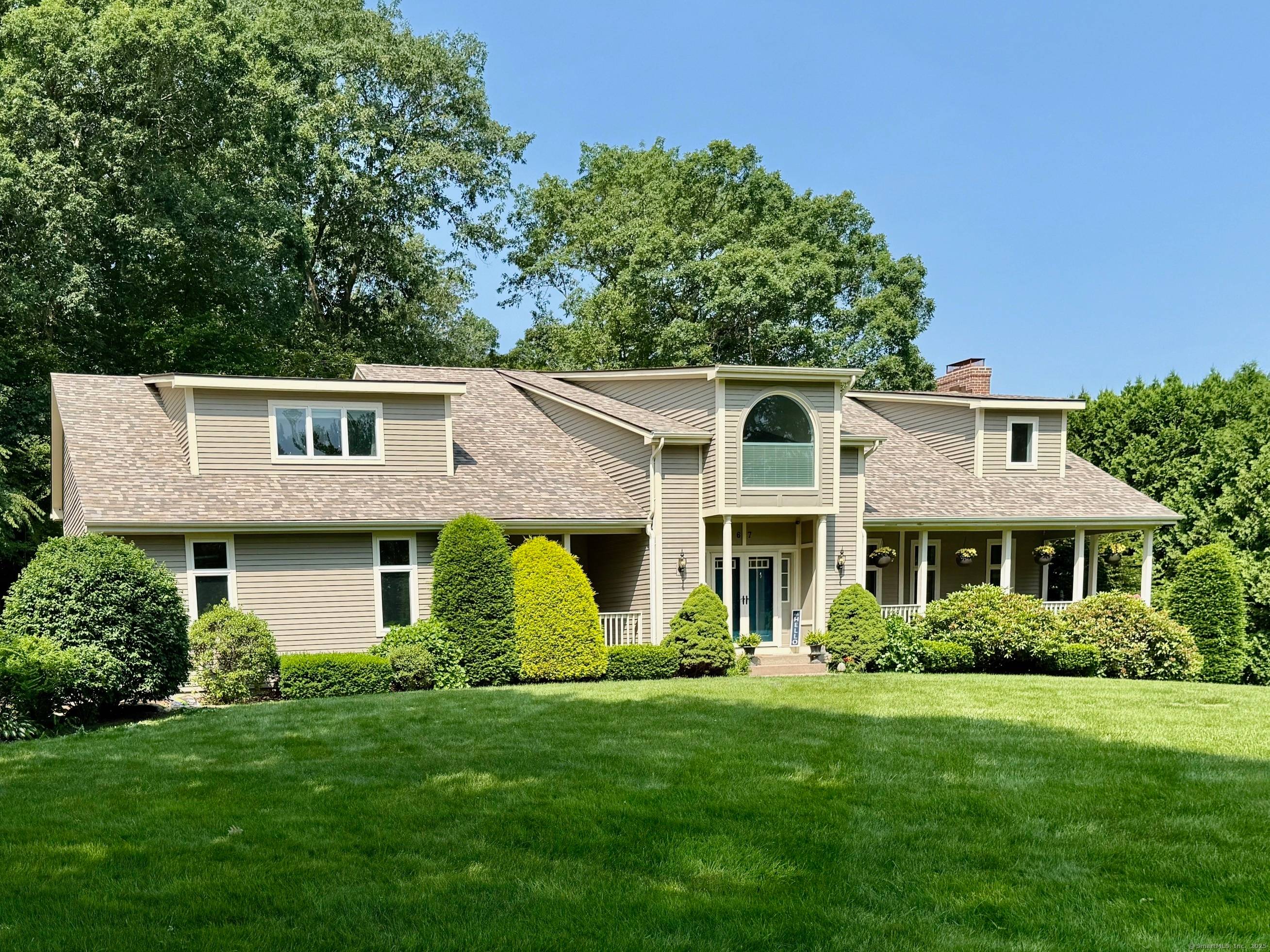 MOVE IN READY, JUST IN TIME FOR THE START OF SCHOOL !