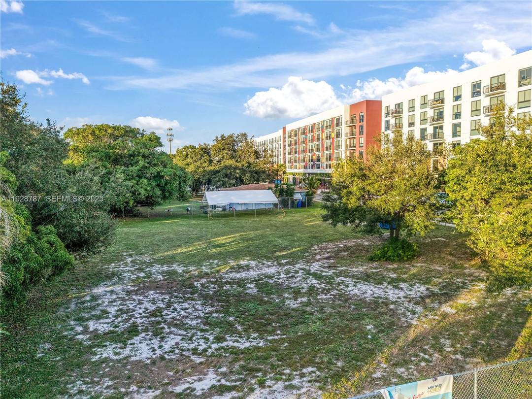 Exceptional corner development site located in one of Fort Lauderdale s fastest growing corridors.