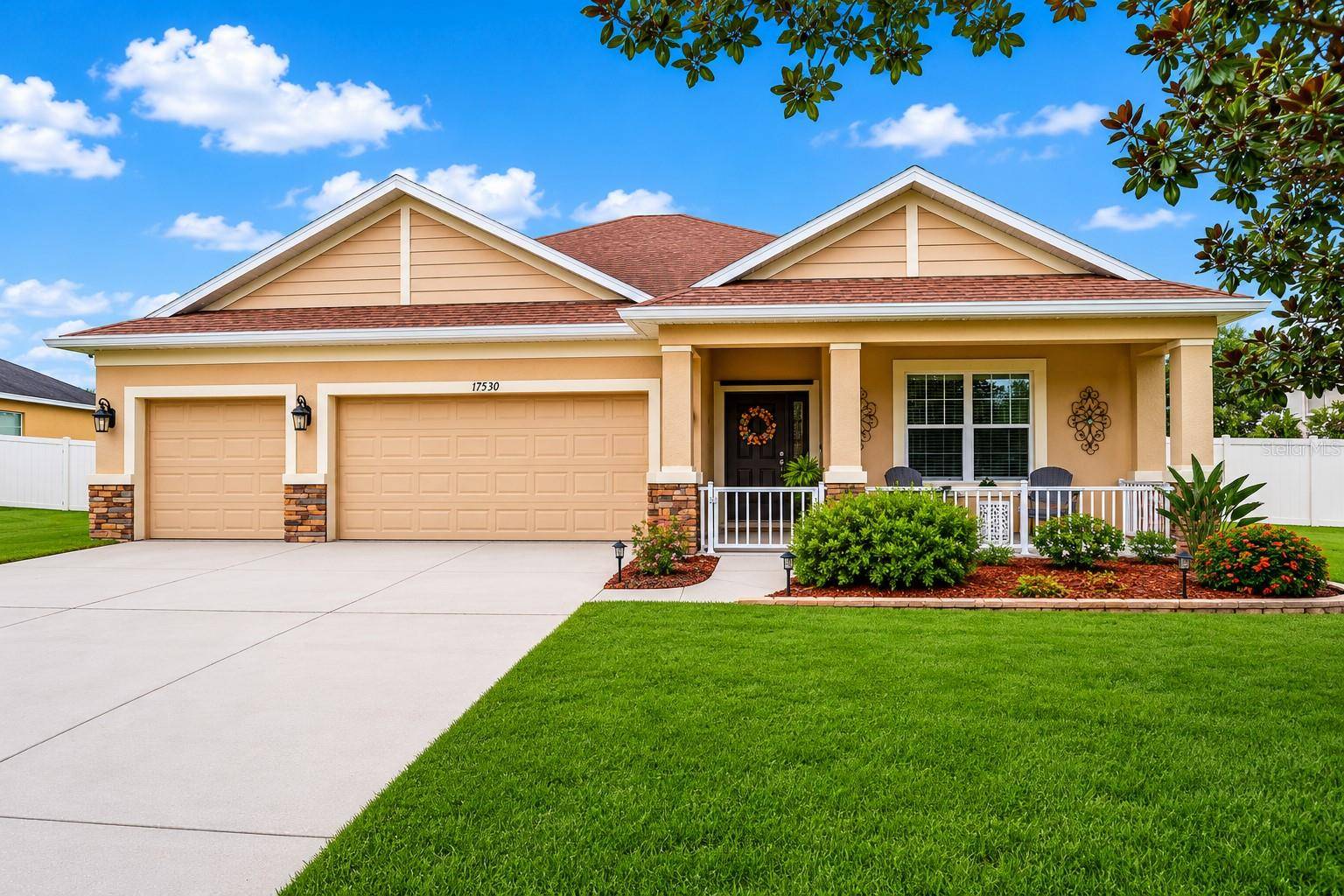 Welcome to The Enclave at Channing Park, one of Lithia s most desirable communities !
