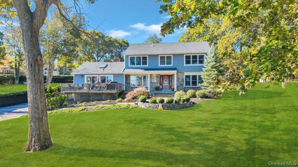 Enjoy Spectacular water views of Duck Island Harbor from this Asharoken Village home.