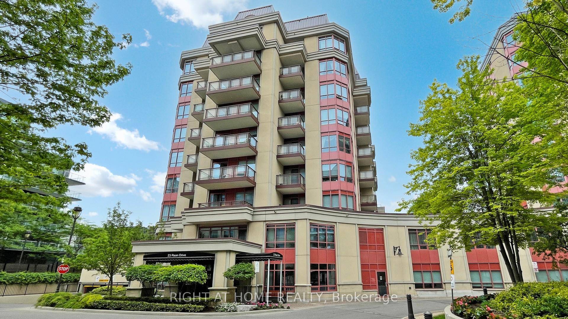 Bright, luxurious, and spacious retreat in one of Toronto's most vibrant and naturally stunning neighbourhoods.