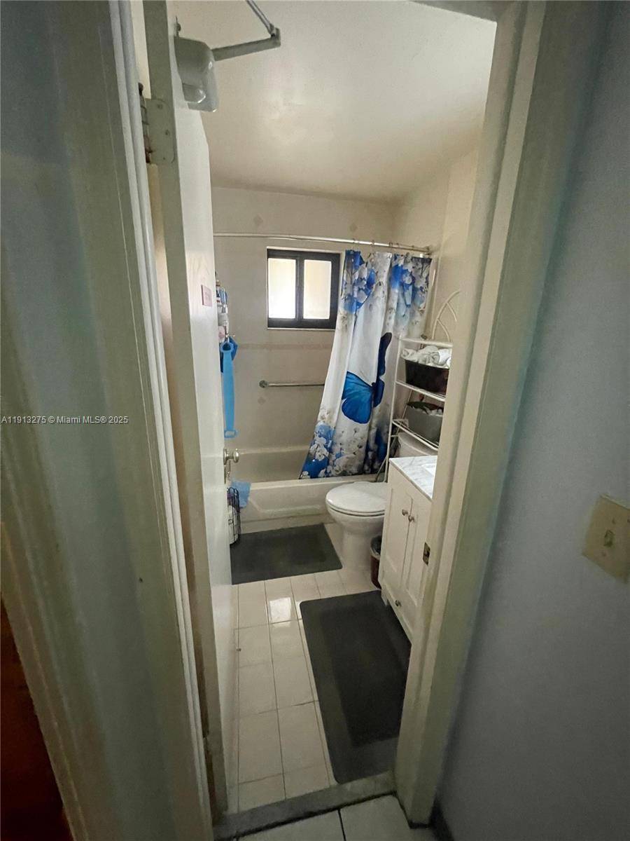 This charming 3 bedroom, 2 bathroom home, features a durable roof, a 2 year old central AC system, and a 2020 water heater for reliable comfort and efficiency.