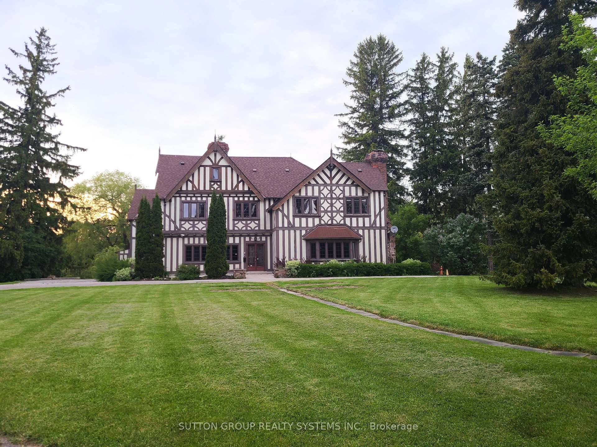 Truly Unique Estate in King City !