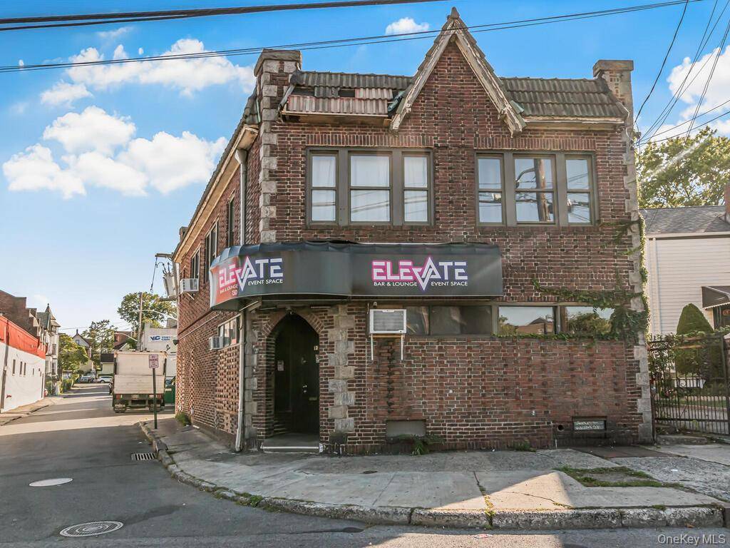 Prime Location ! ! Welcome to Elevate Bar amp ; Lounge !
