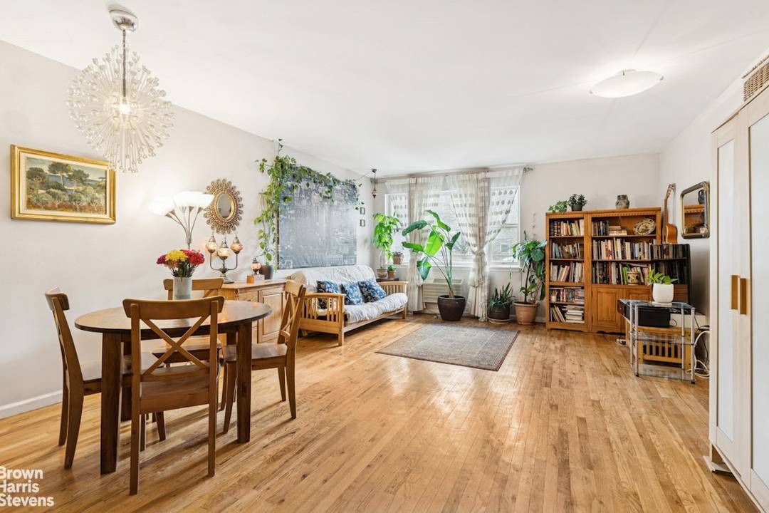 Windsor Terrace Comfort, Space, and a Garden to Call Your Own.