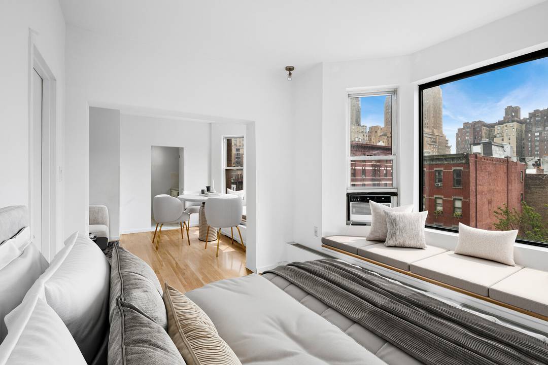 Bright, Airy Studio with Beautiful Views at The Walton Condominium Just Moments from Central Park Welcome to The Walton Condominium, a distinguished full service, pet friendly, pre war building located ...