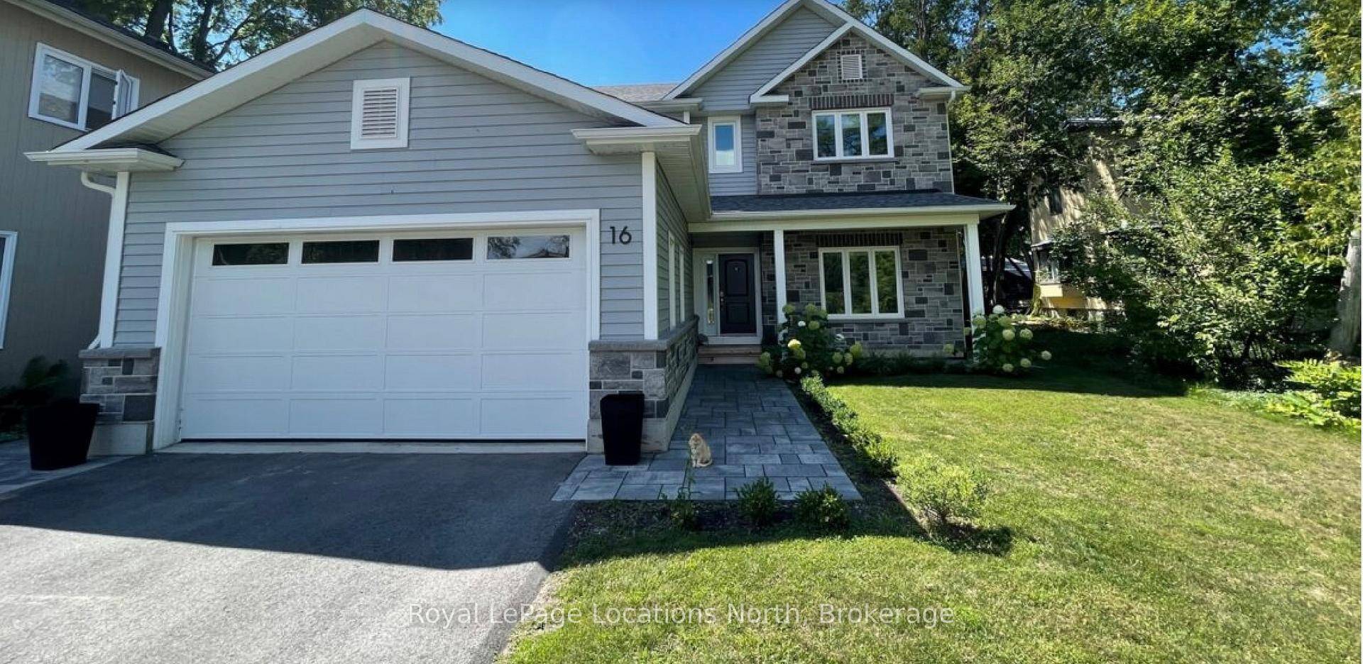 SKI SEASON RENTAL This custom built home is the ideal location for a ski season retreat.