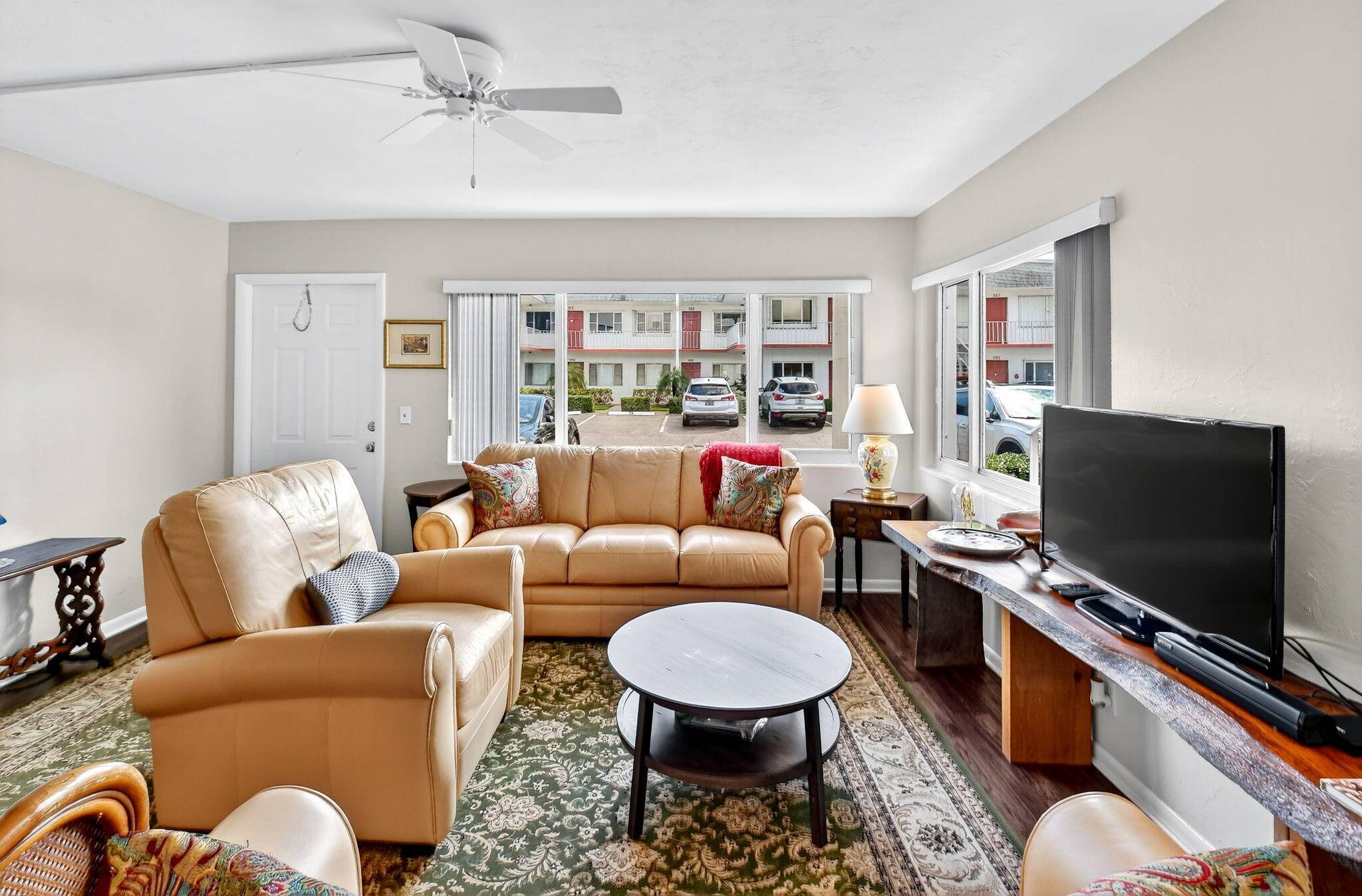 Sophisticated 1 bedrm unit in well maintained financially stable 55 complex located 8 min from ocean across from 750 acre John Prince Park.