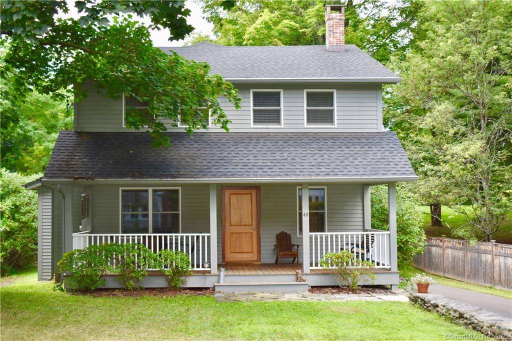 Available Sept 1, 2025 May 31, 2026 A Covered Front Porch with bead board ceiling opens to this home's open concept Kitchen, Dining Living Areas creating an inviting and comfortable ...