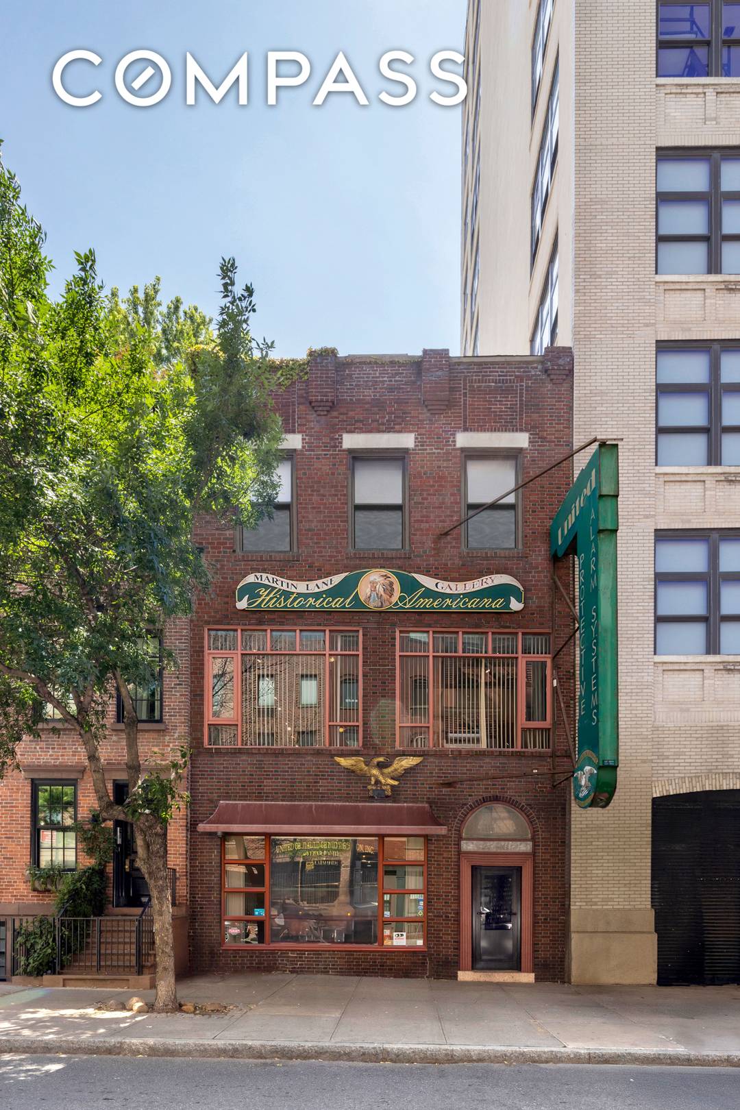 Nestled on a vibrant stretch of West Houston between a row of brownstones and Film Forum, 205 West Houston is a turn of the century commercial space rife with both ...