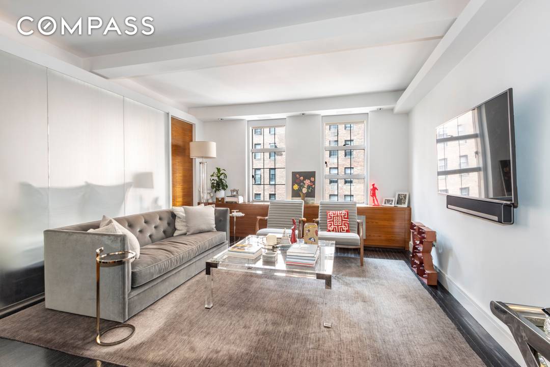Welcome to 11G at London Terrace Towers, a bright, beautiful, and completely custom one bedroom primely located in the heart of Chelsea.