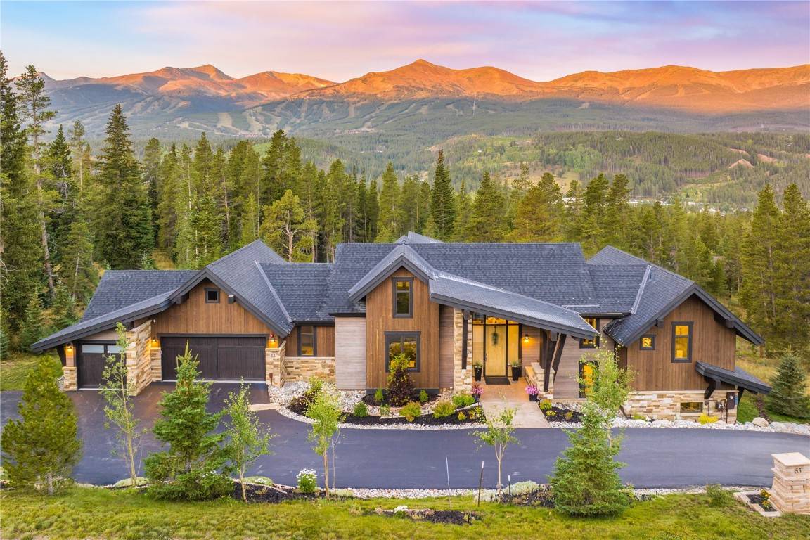 With its signature Rounds Road address, this Highlands masterpiece offers breathtaking views of the Breckenridge ski area and Tenmile Range.