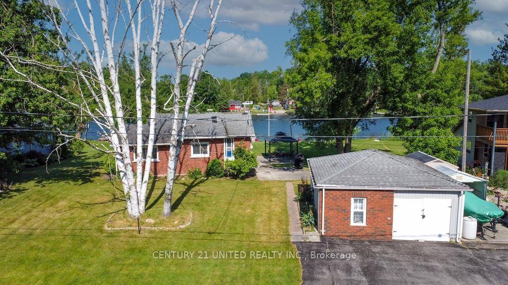 Year round cottage or home in the Village of Hastings.
