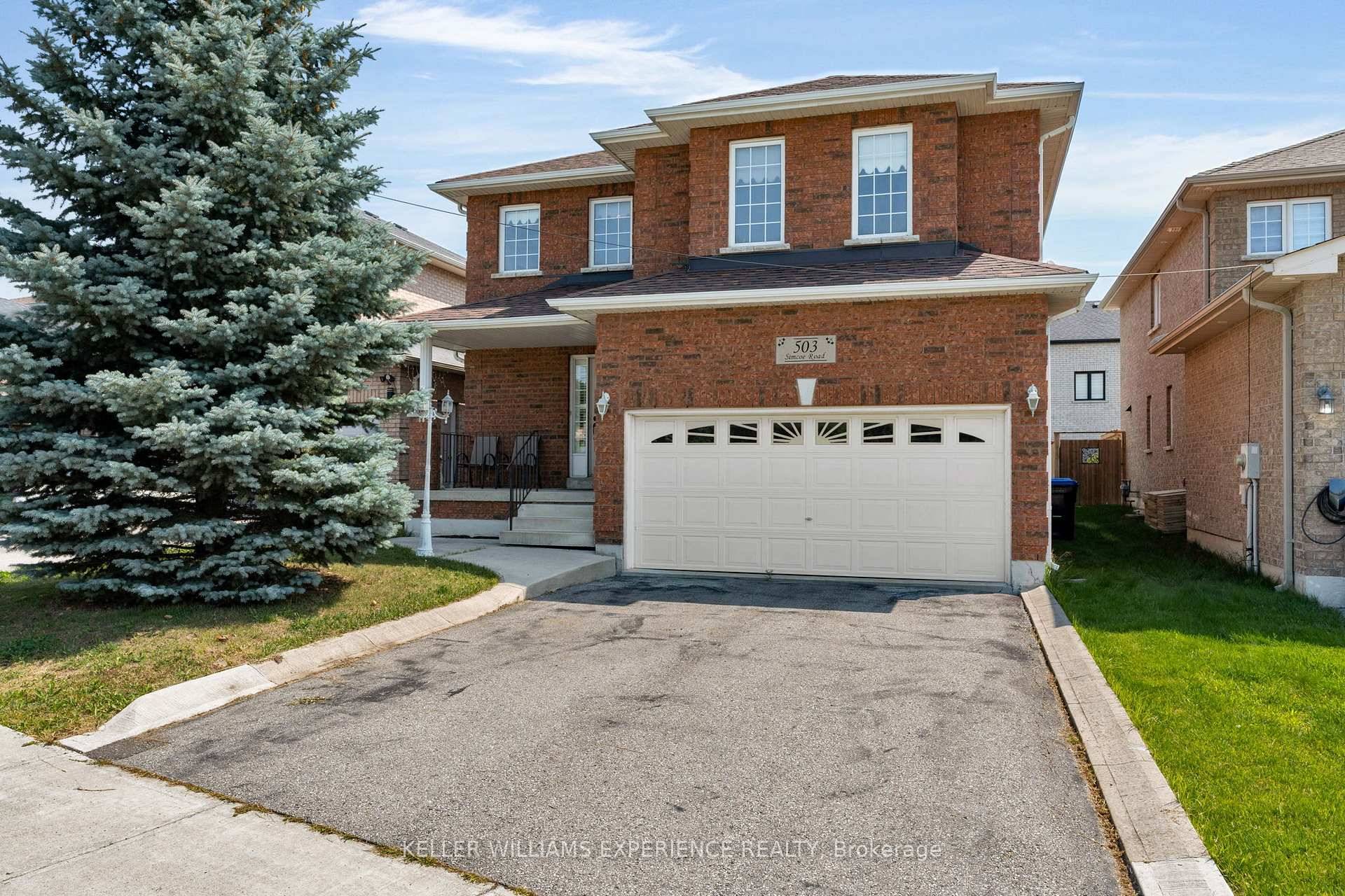 Welcome to this charming and spacious 2 storey home nestled in one of Bradfords most convenient and family friendly neighbourhoods.