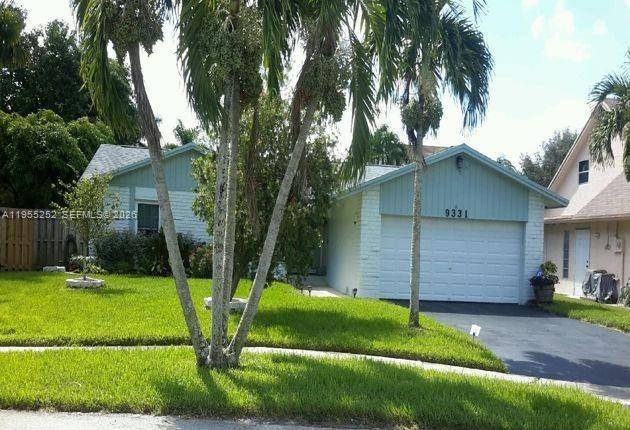 Price Reduced.. Four bedroom 3 bath home in Welleby, Sunrise, one bedroom used as office, situated on a quiet cul de sac street, with extra long driveway.