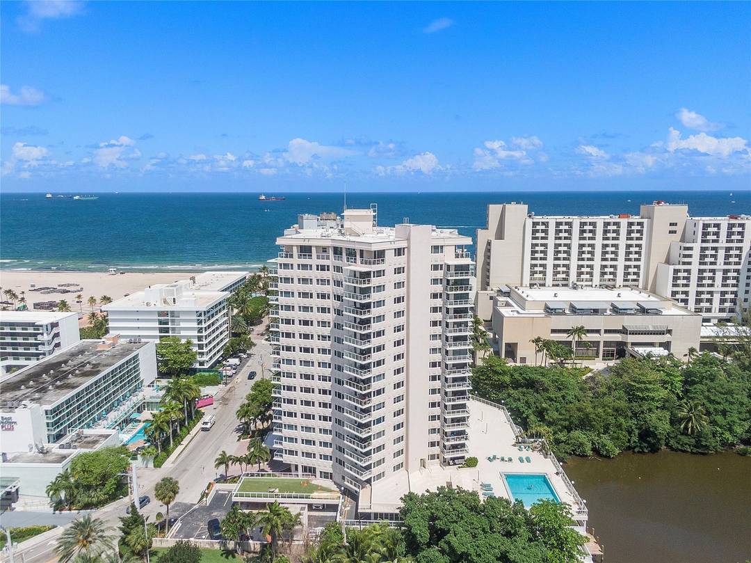 Harbor Beach, just steps from one of the most beautiful beaches in South Florida !