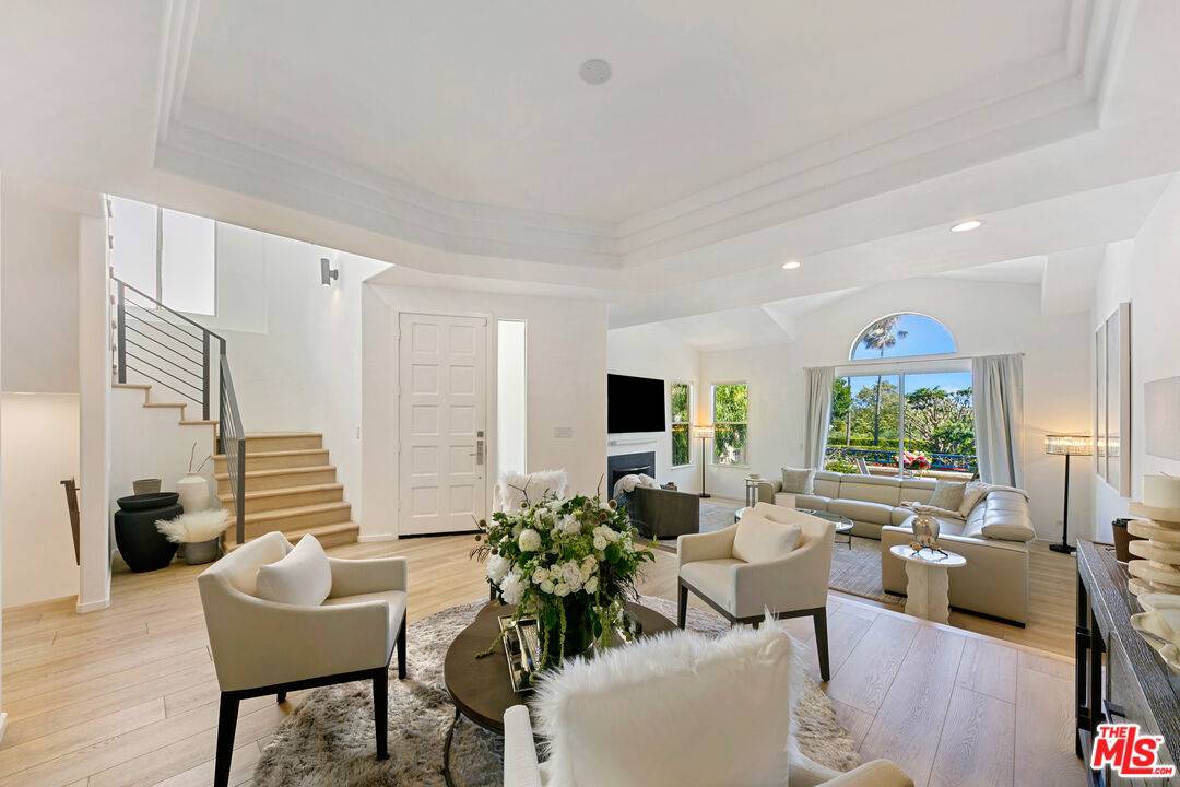 6481   Zuma View Pl 3BR Malibu La